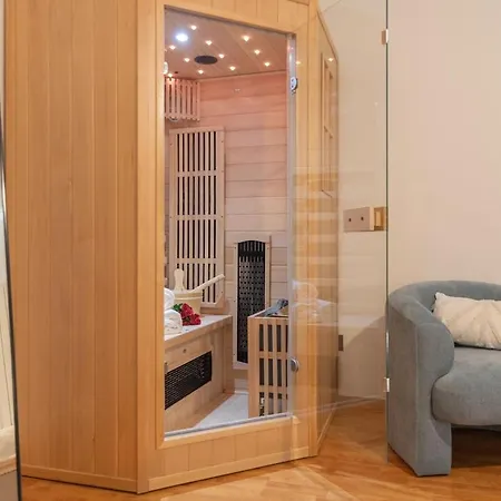 Urban Retreat And Light Sauna On King Bed
