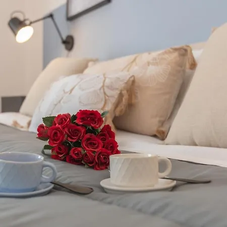 Urban Retreat And Light Sauna On King Bed Perugia