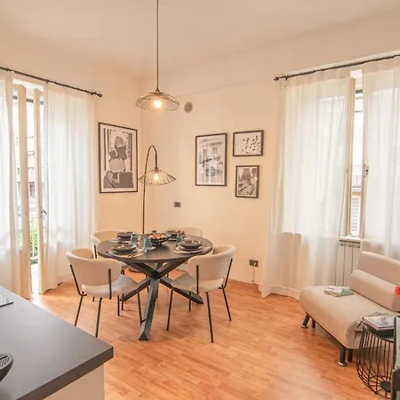 Urban Retreat And Light Sauna On King Bed Perugia