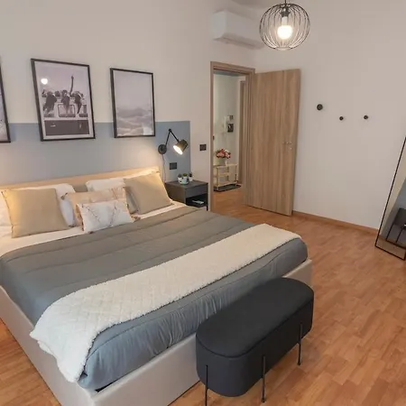 شقة Urban Retreat And Light Sauna On King Bed بيرودجا