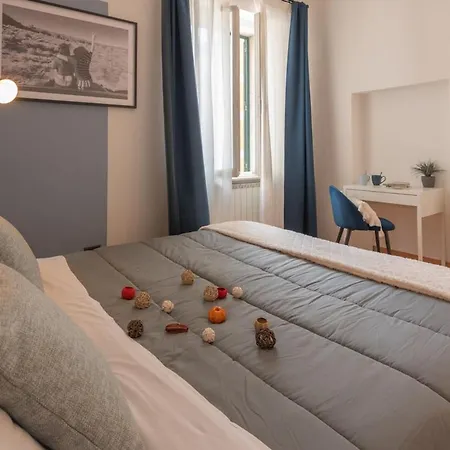 Appartement Urban Retreat And Light Sauna On King Bed Perugia